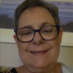 Meet your Posher, Janet